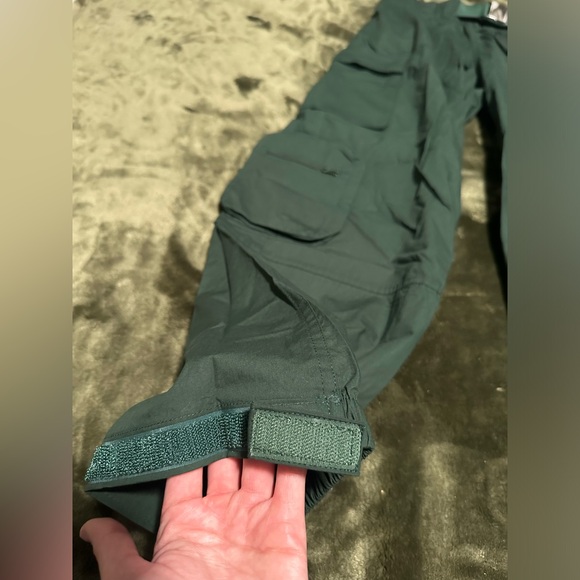 Vitality x cosmopolitan athletic cargo joggers in forest green - Picture 6 of 6